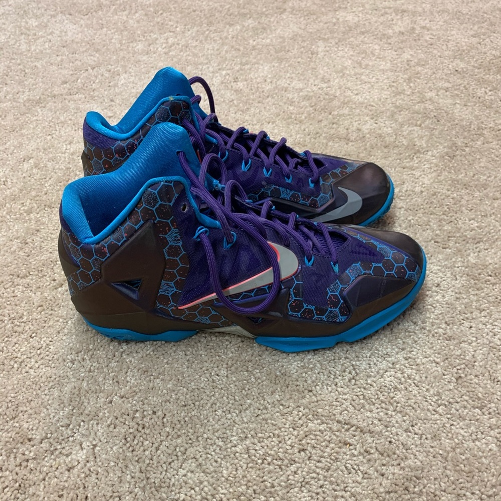 Nike LeBron 11 “Hornets”